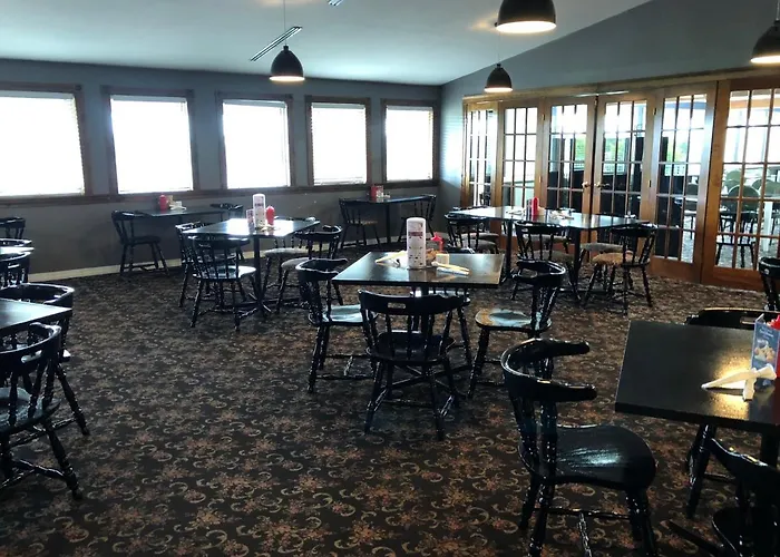 Florenceville Inn, Restaurant & Pool